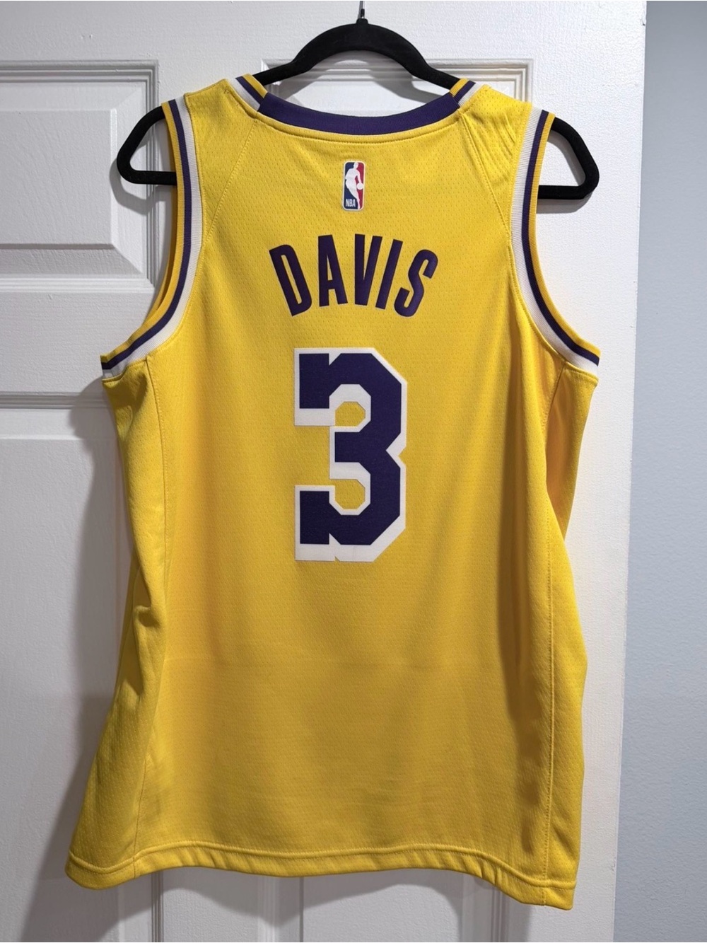 Nike Los Angeles Lakers #3 Anthony Davis - Picture 2 of 2